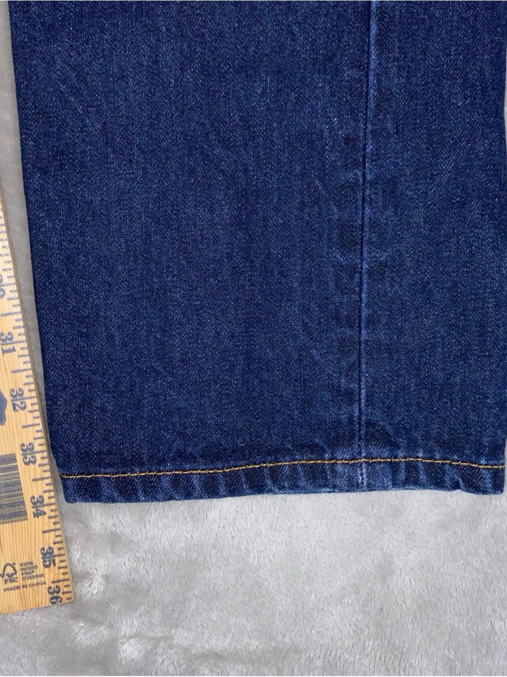 Levi's 505 Regular Fit Jeans Men’s 33X34‎ Dark Wash Indigo Straight Leg - Picture 6 of 9